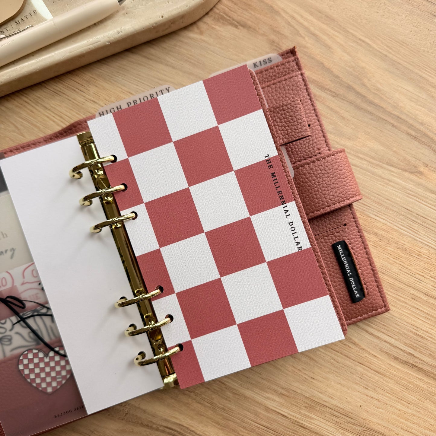 French Kiss | A6 | Linen Dashboard