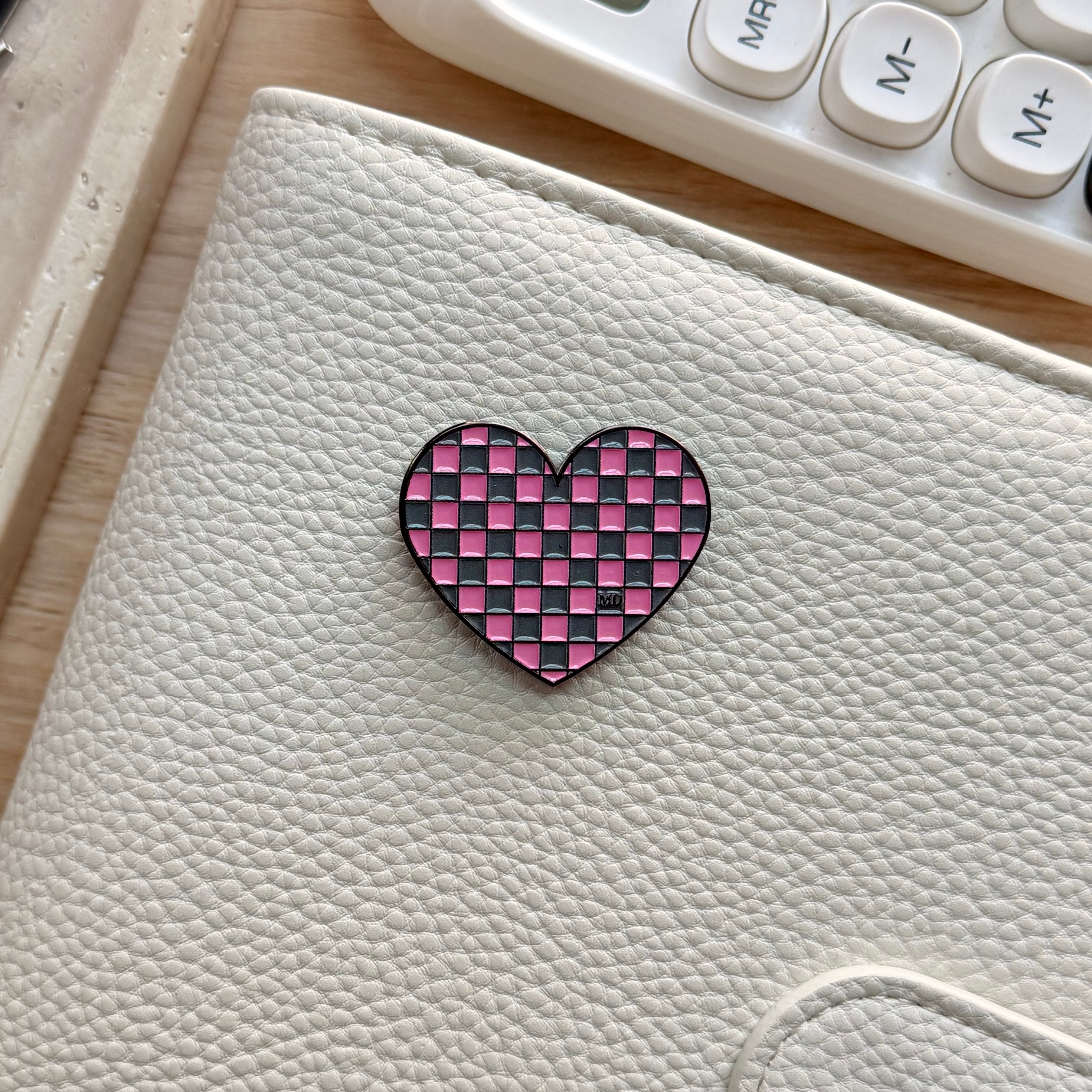 Pink/Grey | Checkered Heart | Magnetic Binder Pin – THE MILLENNIAL DOLLAR