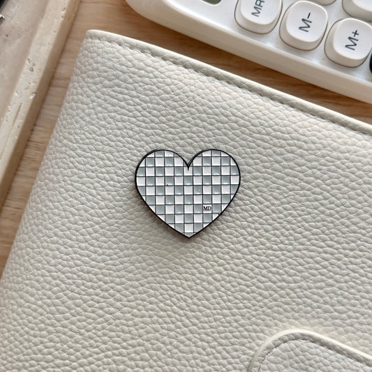 Grey | Checkered Heart | Magnetic Binder Pin