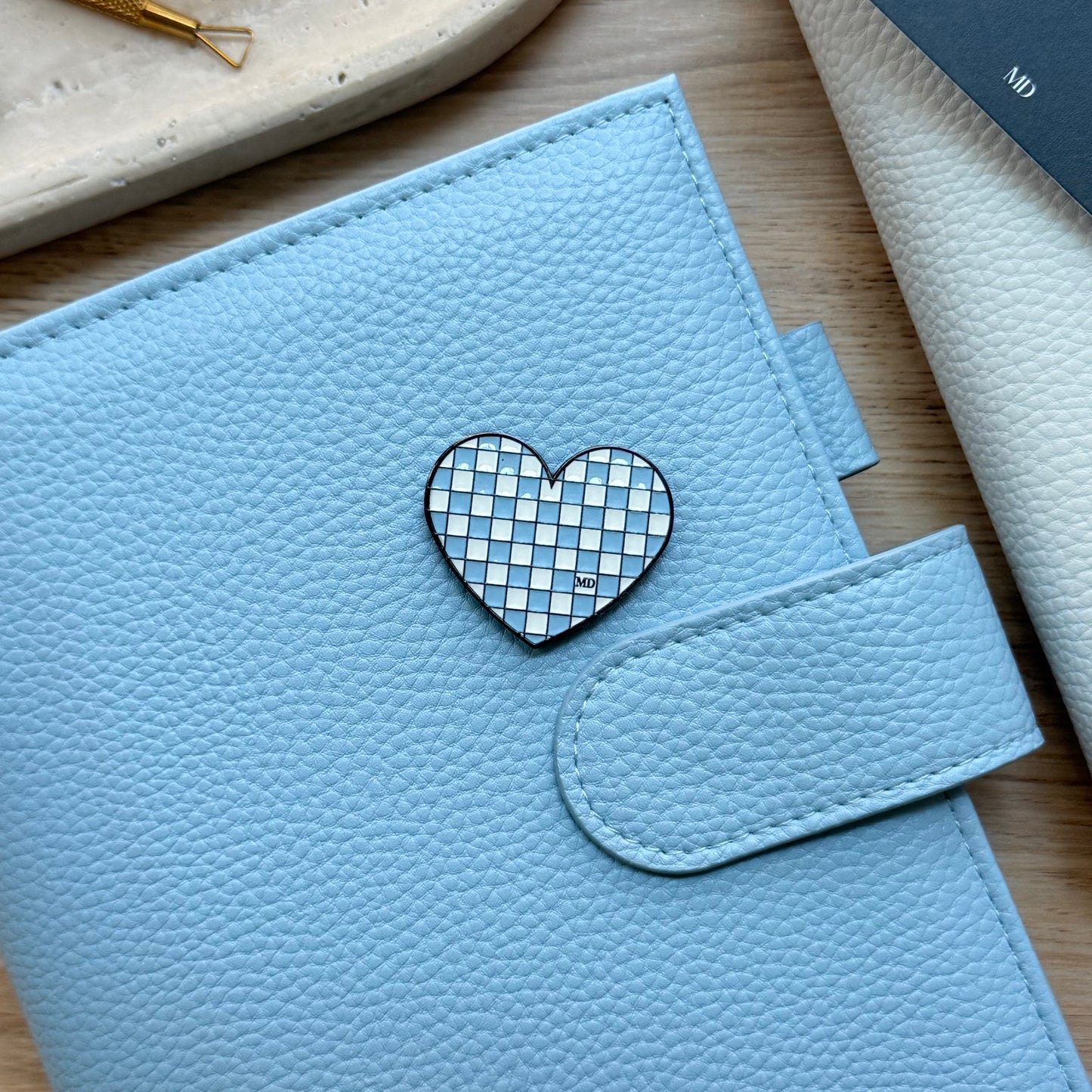 Bluebell Spritz| Checkered Heart | Magnetic Binder Pin