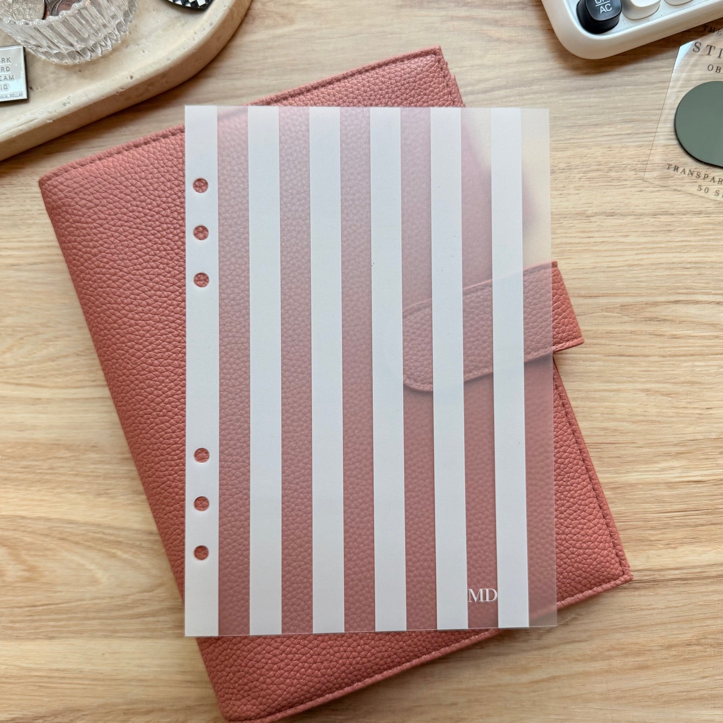 Stripes | Dashboard | White